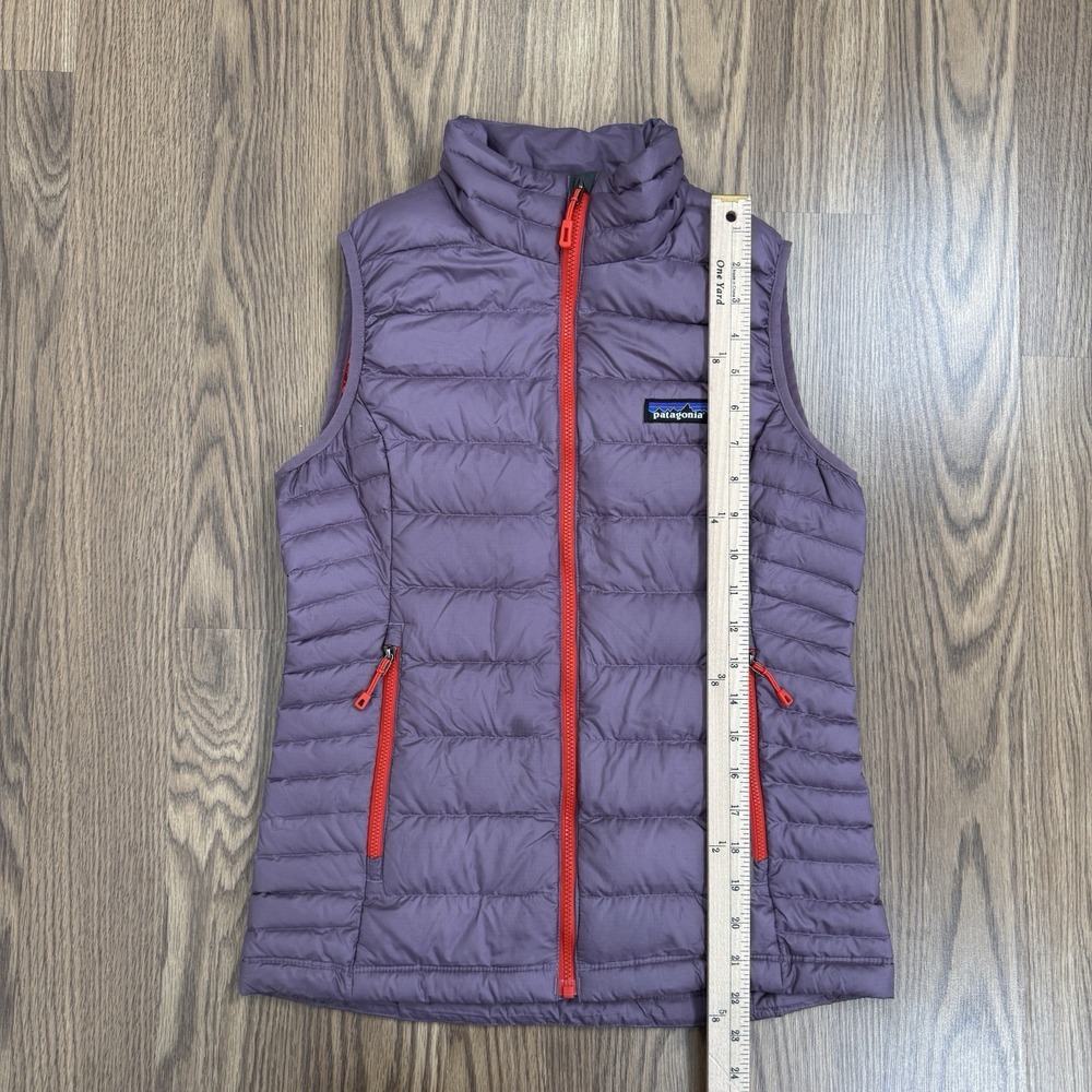 Patagonia‎ Womens Down Vest Size XS Purple Orange Quilted Full Zip Layering Warm - Picture 12 of 16